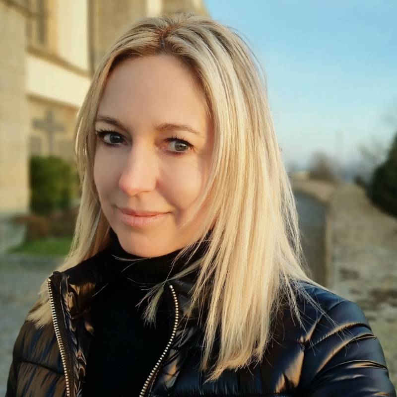 Laura, 35, Victorville California