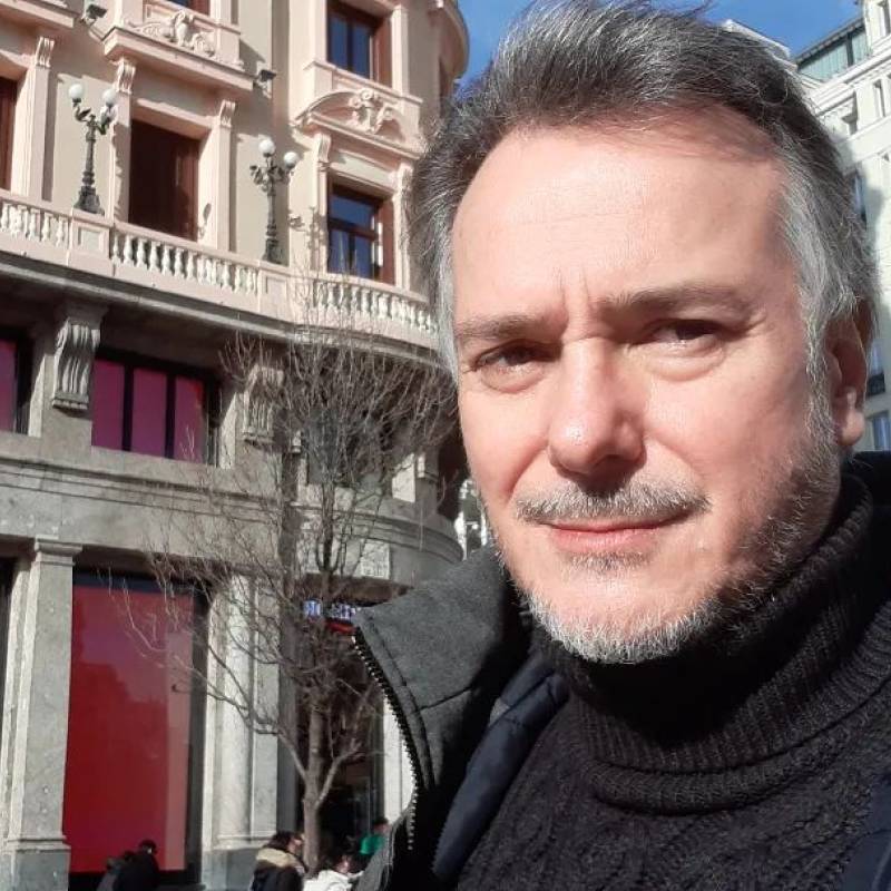 Lucas, 49, united states
