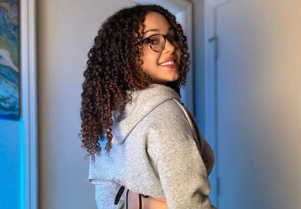Destiny, 22, Mexico city