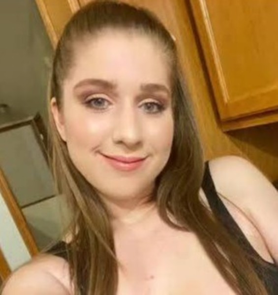 Laura Smith, 29, Austria
