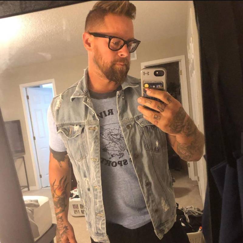 Mr B, 44, Cumming GCA