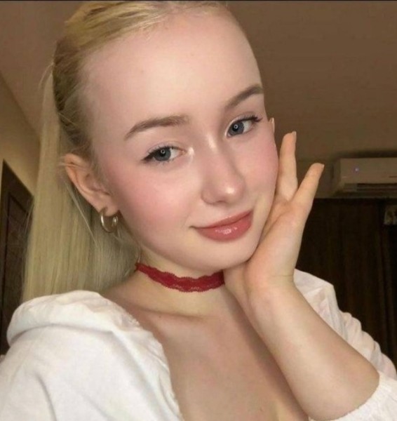Frieda maya, 27, Spain