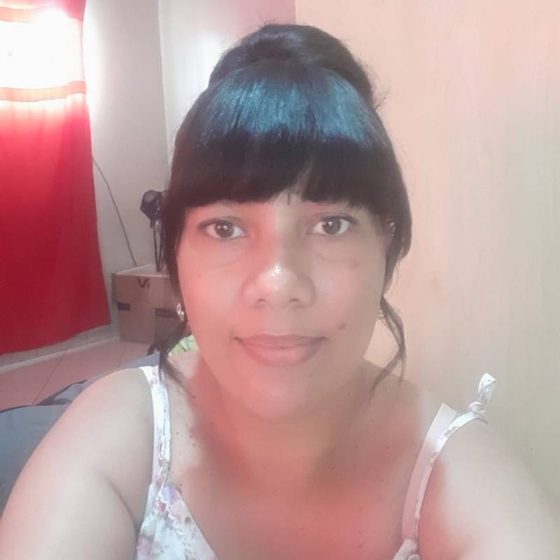 sylvinia, 33, United Kingdom