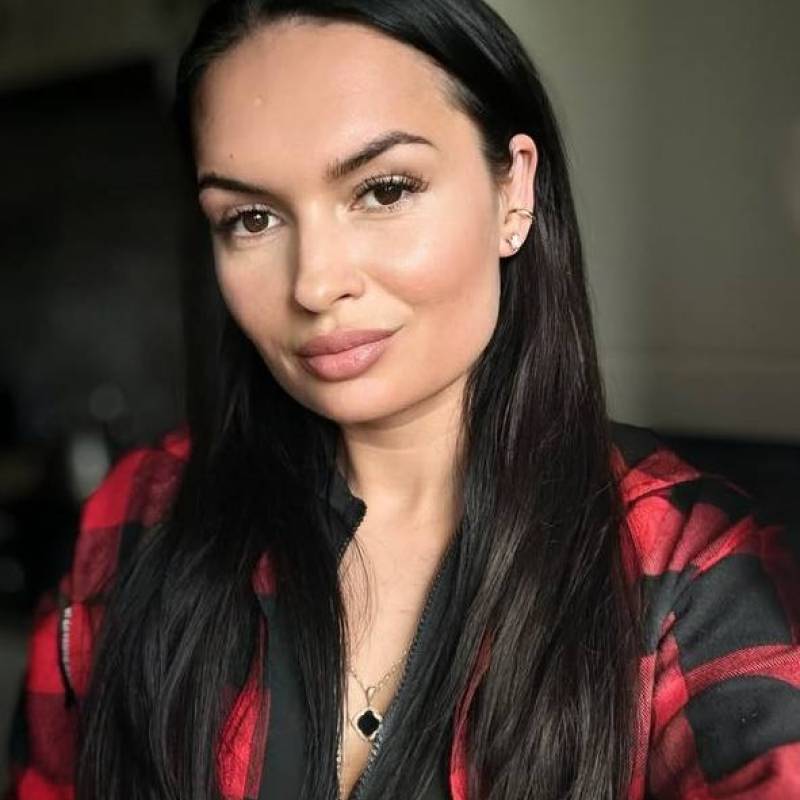 yulia, 39, Dhaka Bangladesh