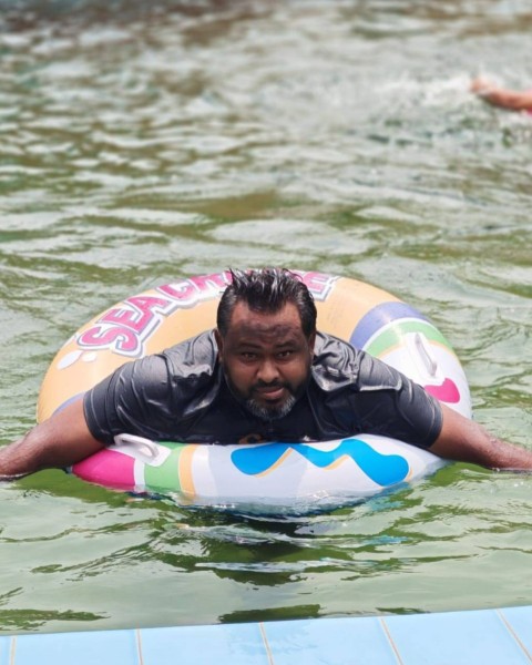Md Tohidul, 39, Pakistan