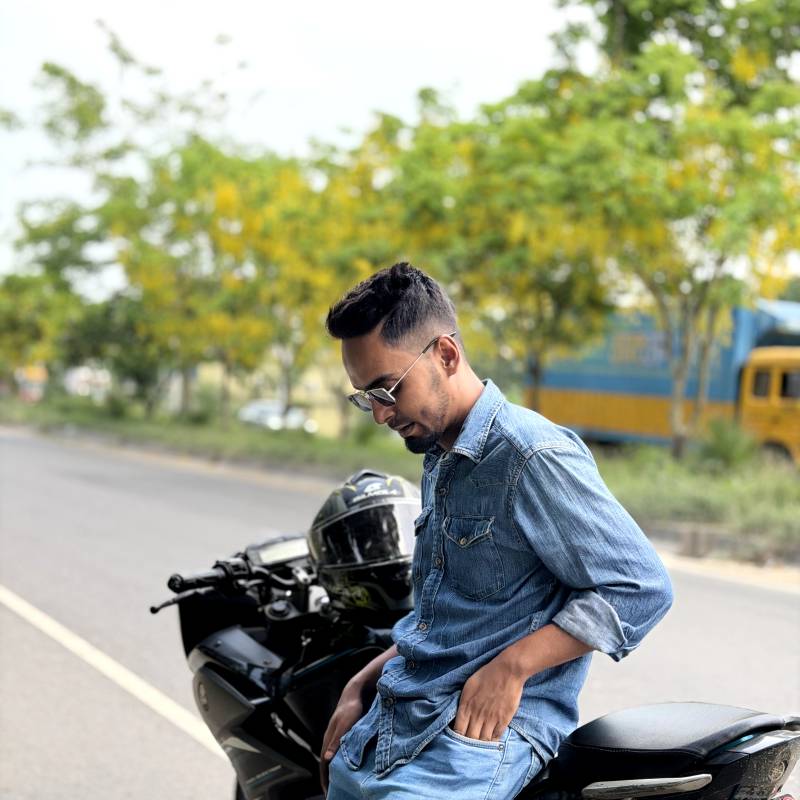 SHuvo, 25, Nairobi