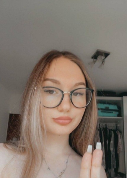 Alexa, 29, Glasgow