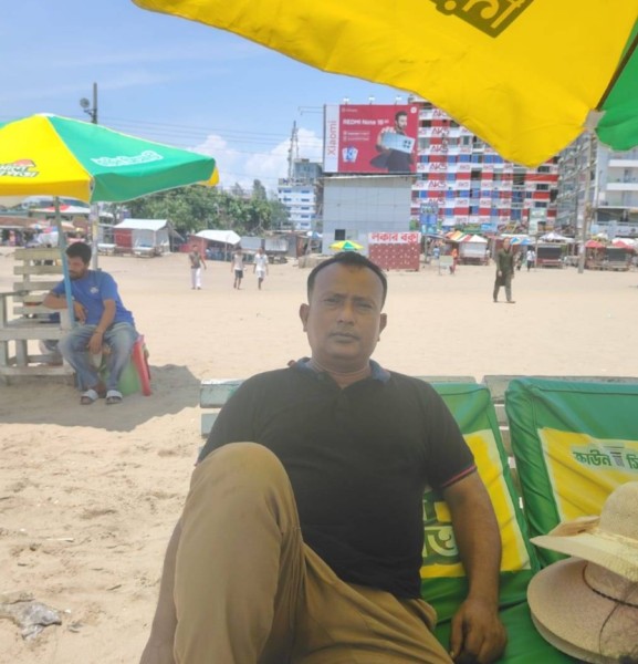 Arif, 46, Edmonton