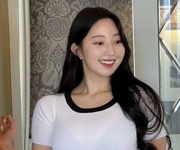 Fang, 30, Miami fl
