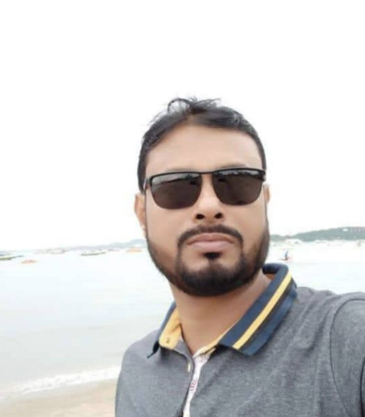 Kamruzzaman, 46, Russia