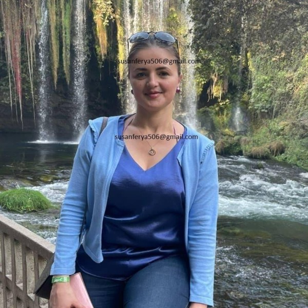 Ferya, 35, uk