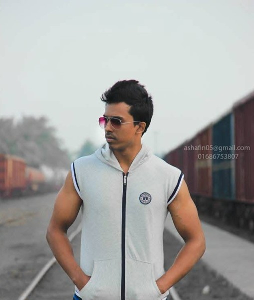 Nohan, 34, Los Angeles