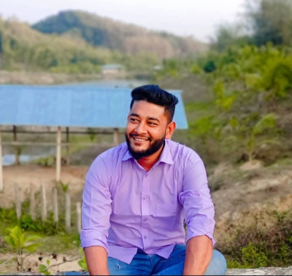 Md Ali Hussain, 25, Bangladash