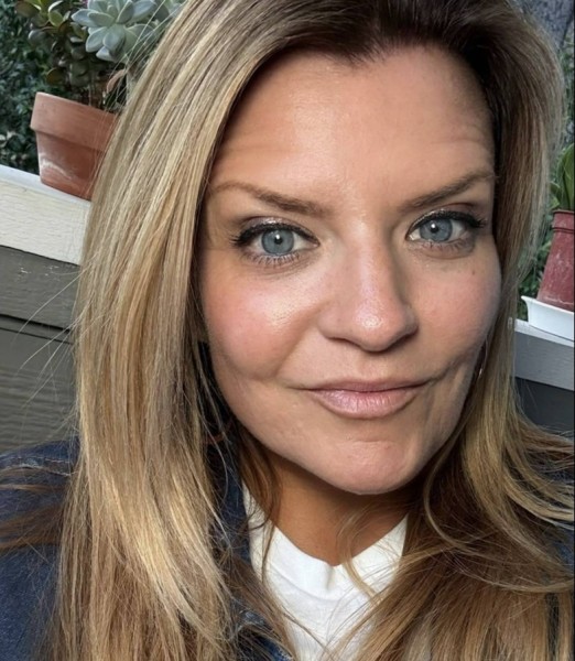 Jayne, 46, I live in Madagascar