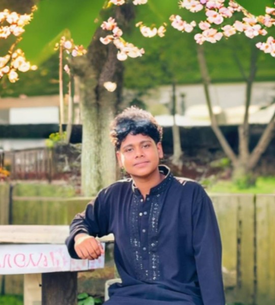 MIRAZ, 19, Khulna Bangladesh