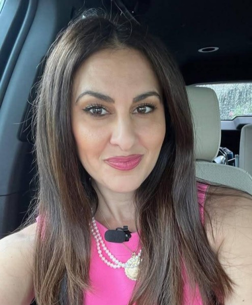 Lorrie Phillips, 52, Narail