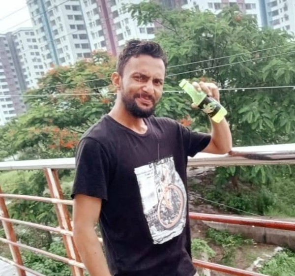 Emdadul, 38, Charleston West Virginia