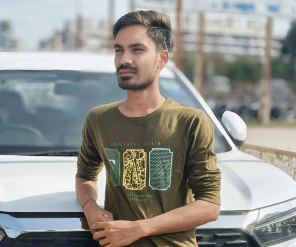 Dharmesh, 23, Medford