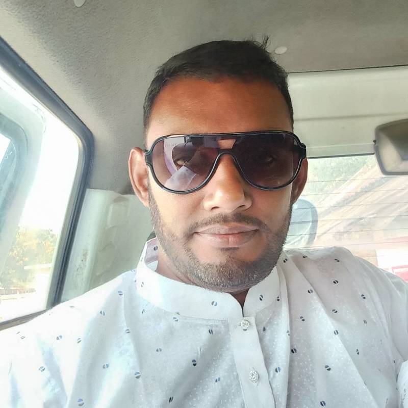 Sani alam, 37, Mumbai