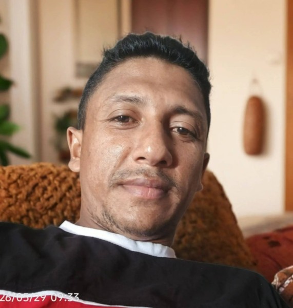 Md Foysal, 33, Almer a Espa a