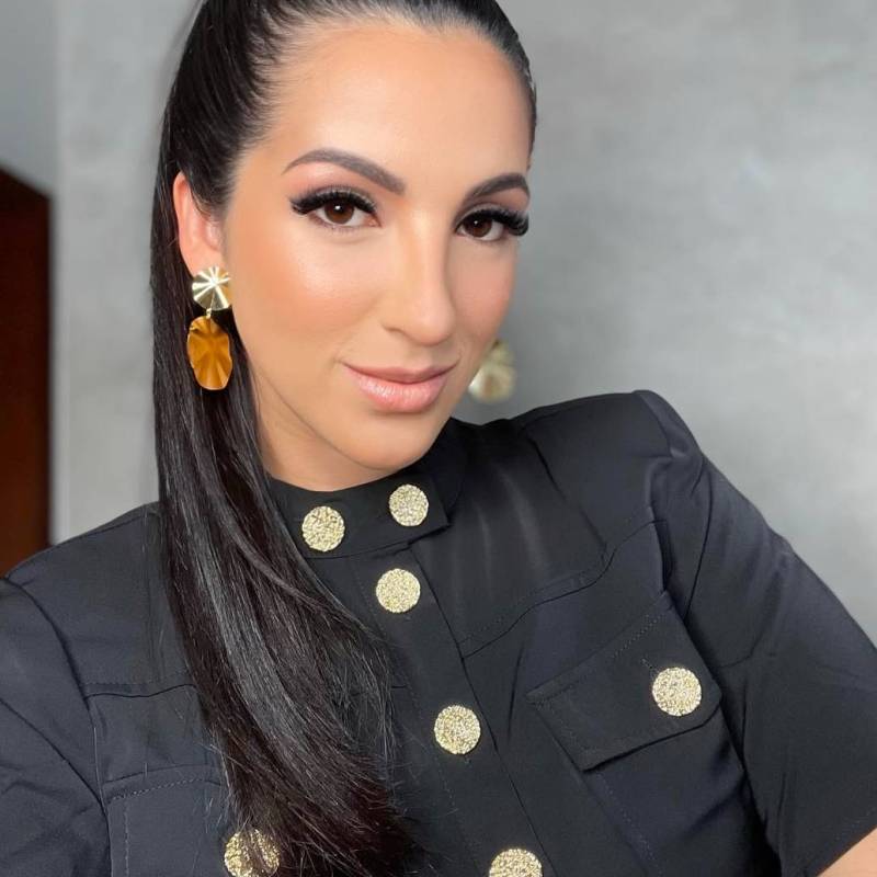 Amore, 50, Bogura