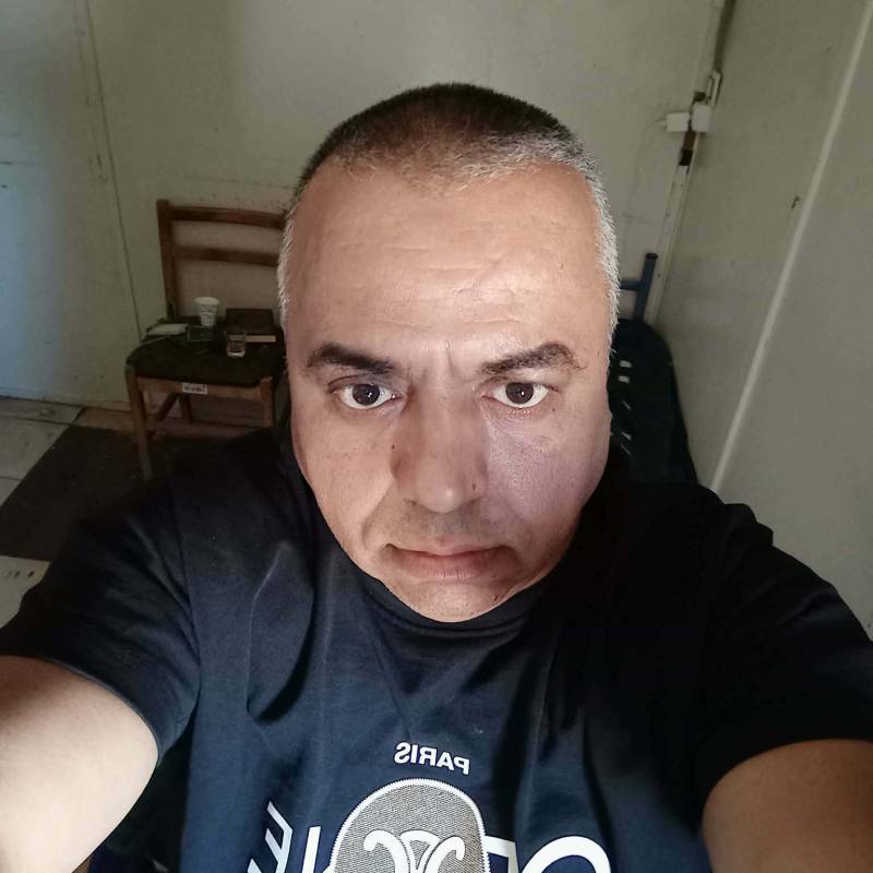youcef, 52, USA