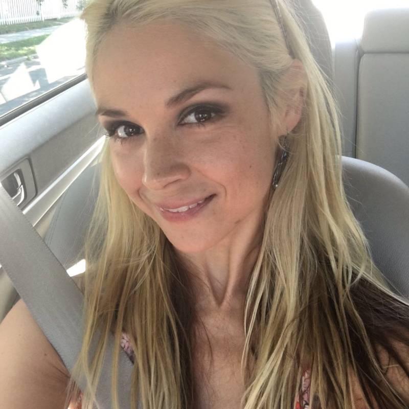 https://arabic.fivedate.com dating Mavis in الولايات المتحدة